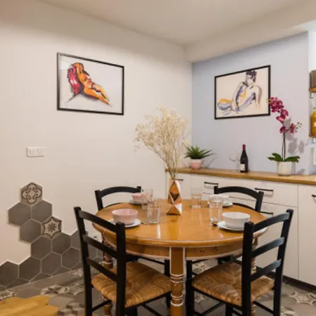 Διαμέρισμα Charming Two-bedroom Duplex Saxe Gambetta *